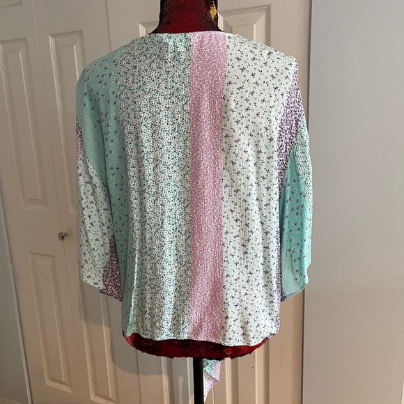 Multi media summer light weight tie in front blouse - Picture 5 of 5